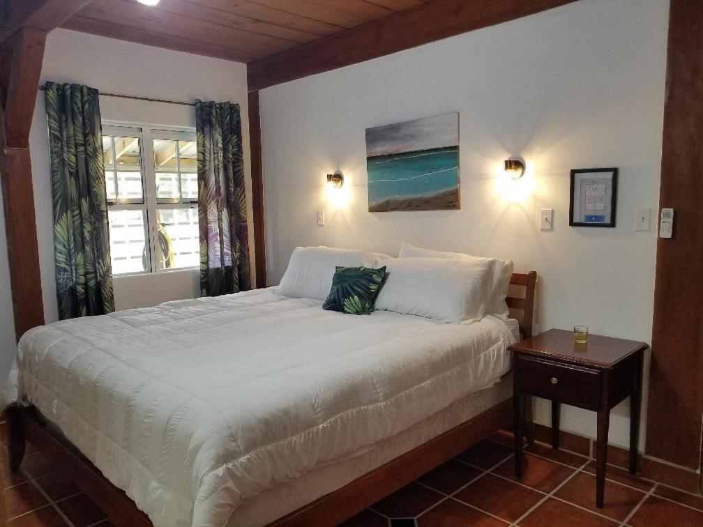 The Bnb On Triggerfish Close To The Airport Ladyville Exterior photo
