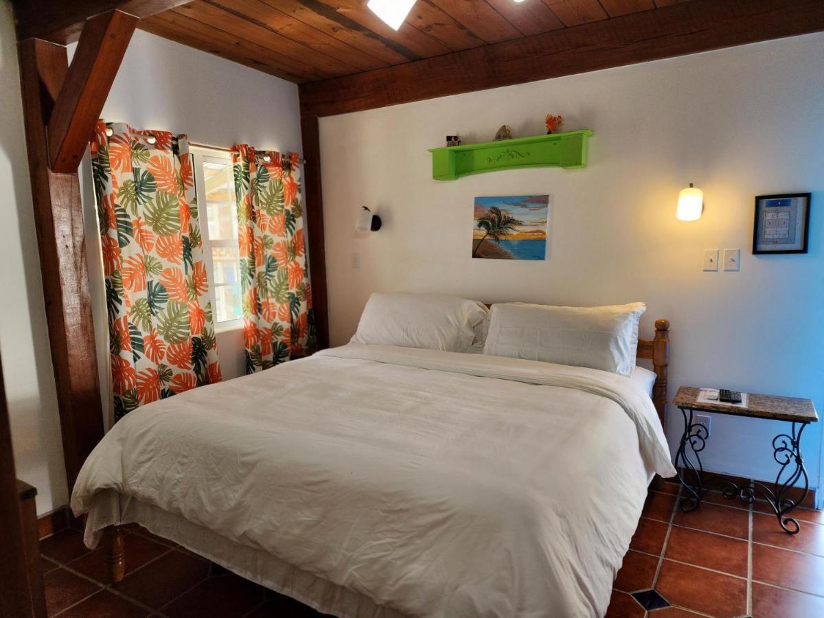 The Bnb On Triggerfish Close To The Airport Ladyville Exterior photo